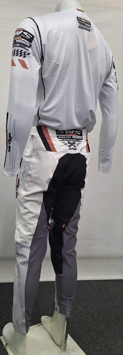 2027 Millennium Collection - White 2000